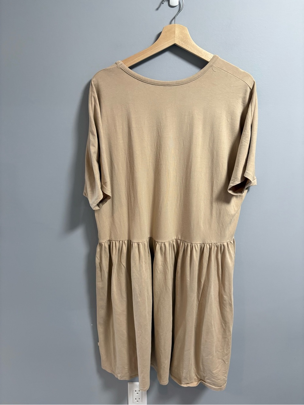 Jax + Lennon Dress - Picture 2 of 7